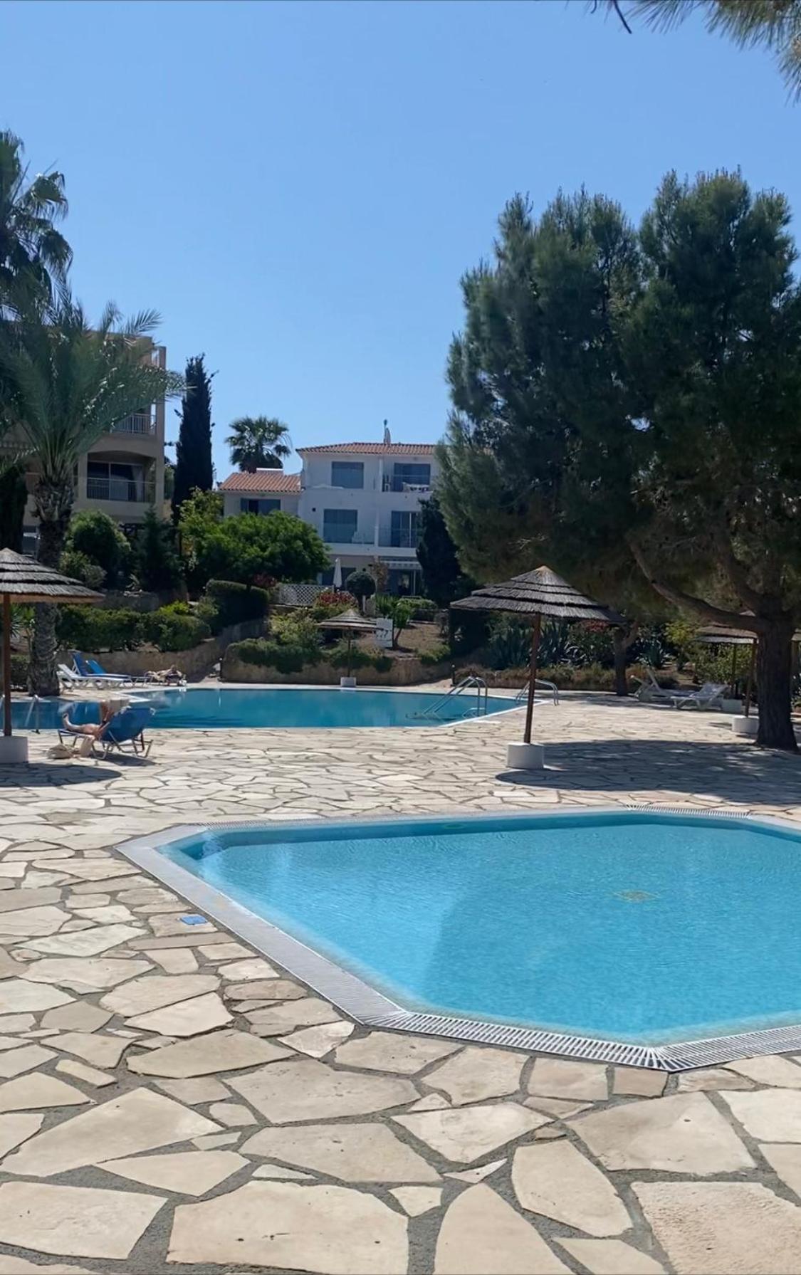 Newly Renovated- Regina Gardens 1, Venus Beach 500 M, Sea&Sunsets View, License Ooo7141 Paphos Eksteriør billede